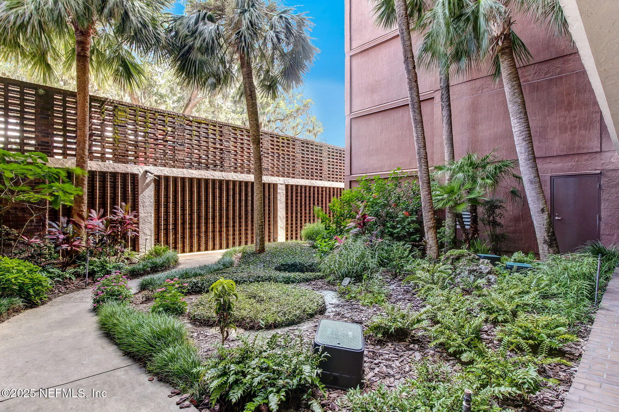 Jacksonville, Florida 32217, United States, 3 Bedrooms Bedrooms, ,2 BathroomsBathrooms,Residential,Pending,190678