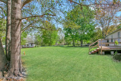 A home in Middleburg