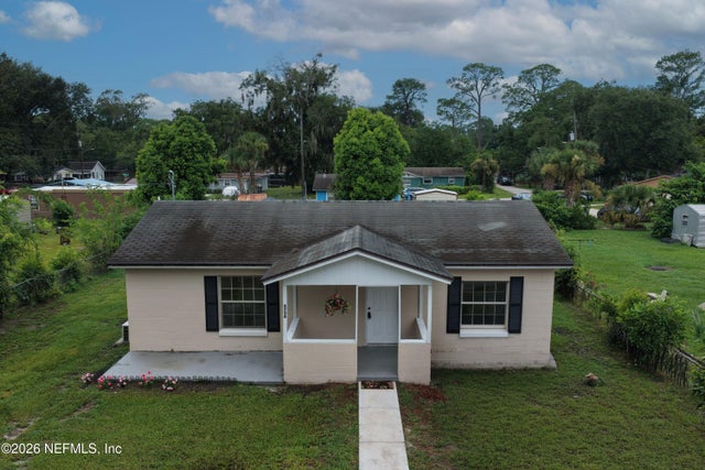 3736 PINE VIEW Circle