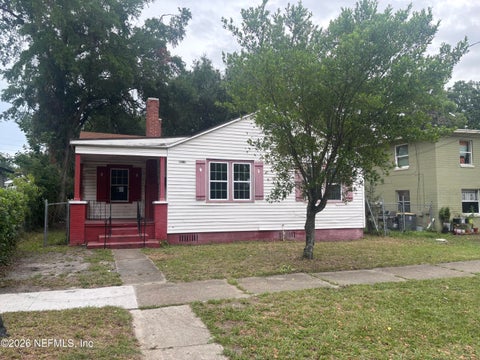 Photo of 1239 MCCONIHE Street, Jacksonville, FL 32209 (MLS # 2150083)