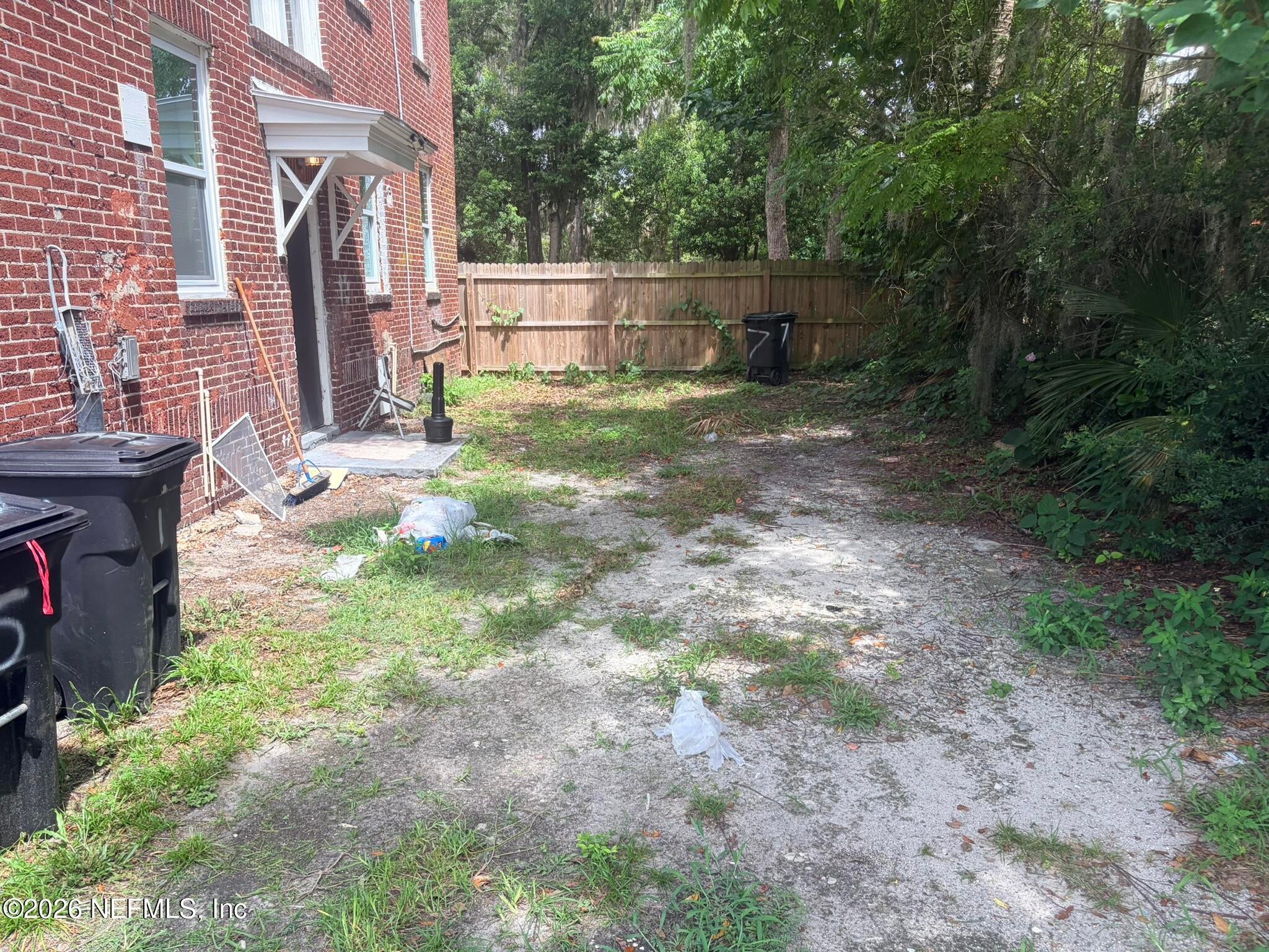 82 W 32ND Street