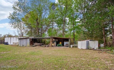 A home in Interlachen