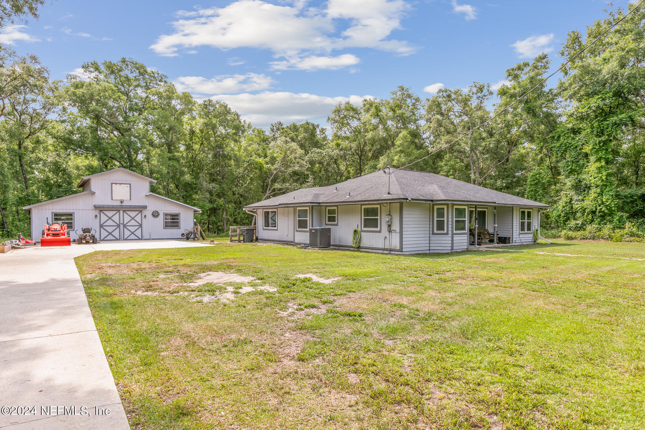 Keystone Heights, FL home for sale located at 4840 M Lake Road, Keystone Heights, FL 32656