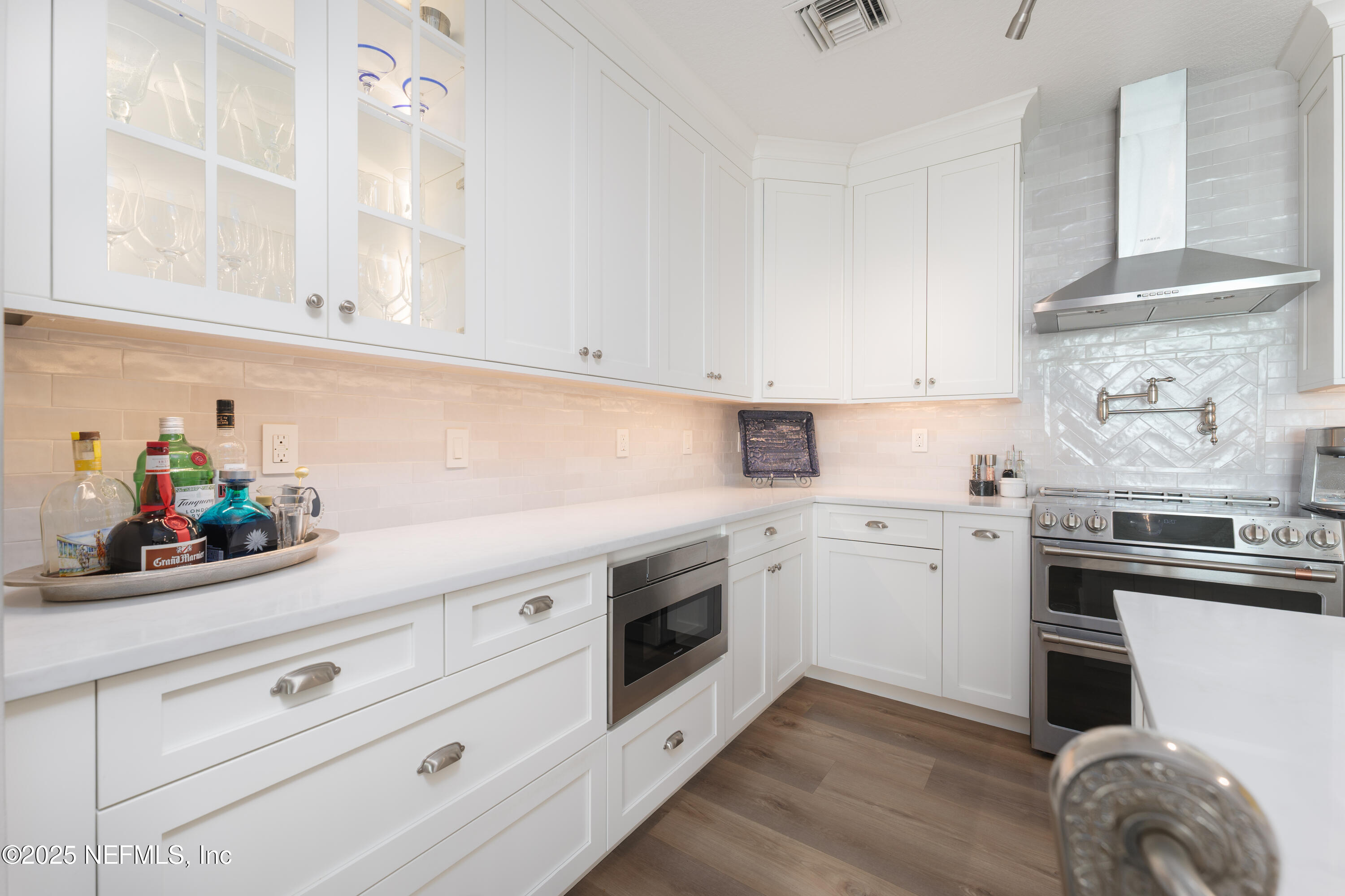 1431 RIVERPLACE Boulevard 2506