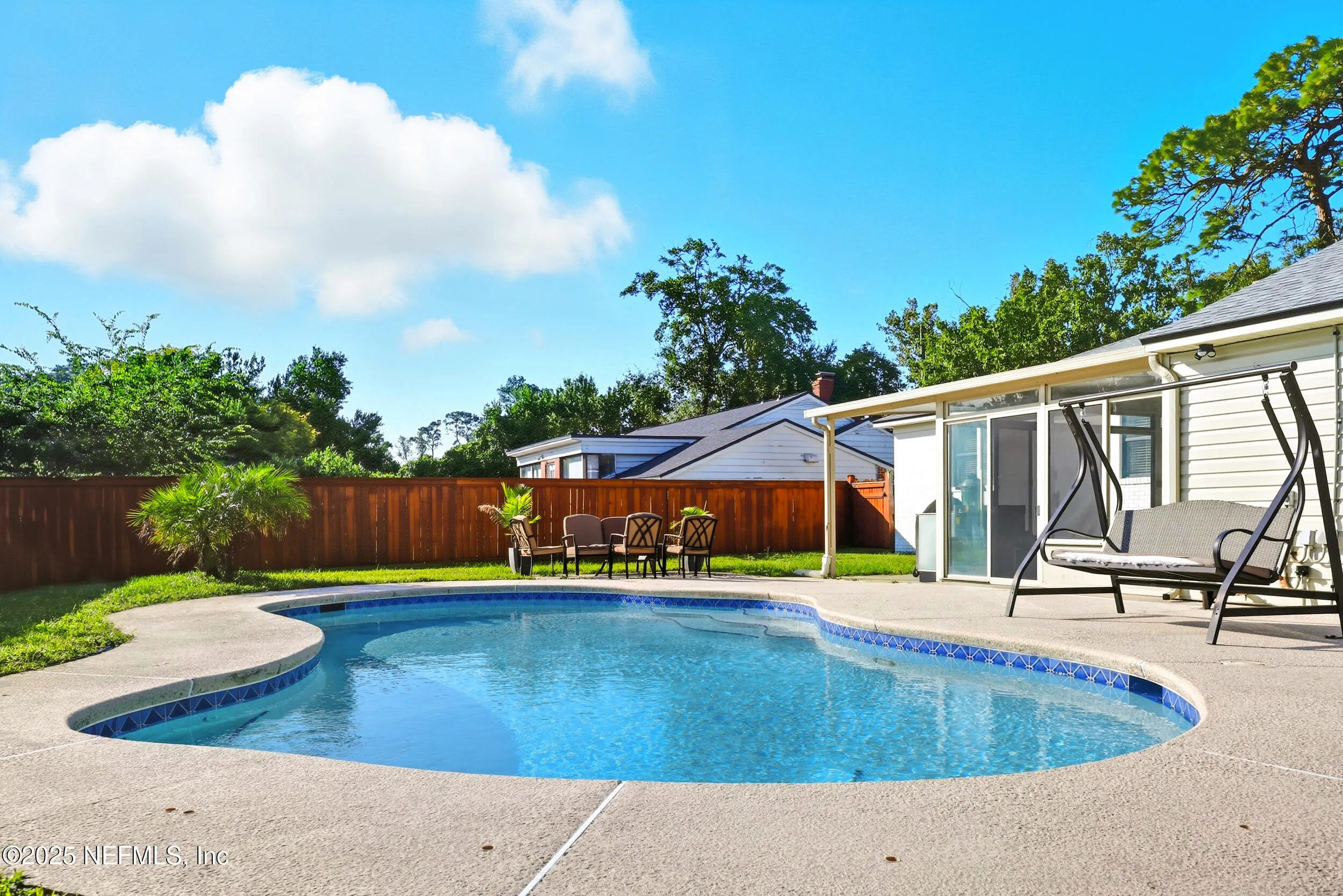 Jacksonville, Florida 32207, United States, 3 Bedrooms Bedrooms, ,1 BathroomBathrooms,Residential,Active,221930