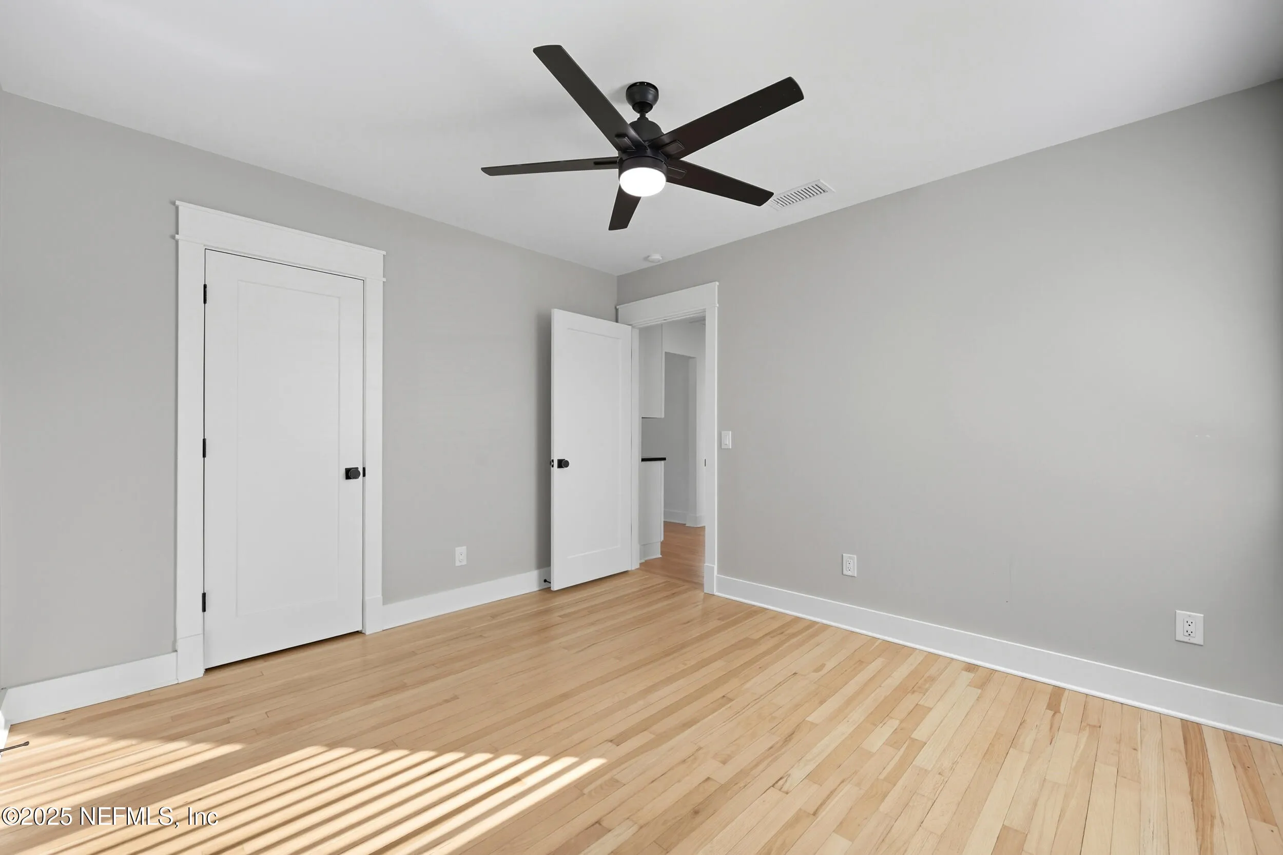 Jacksonville, Florida 32207, United States, 3 Bedrooms Bedrooms, ,1 BathroomBathrooms,Residential,Active,221930