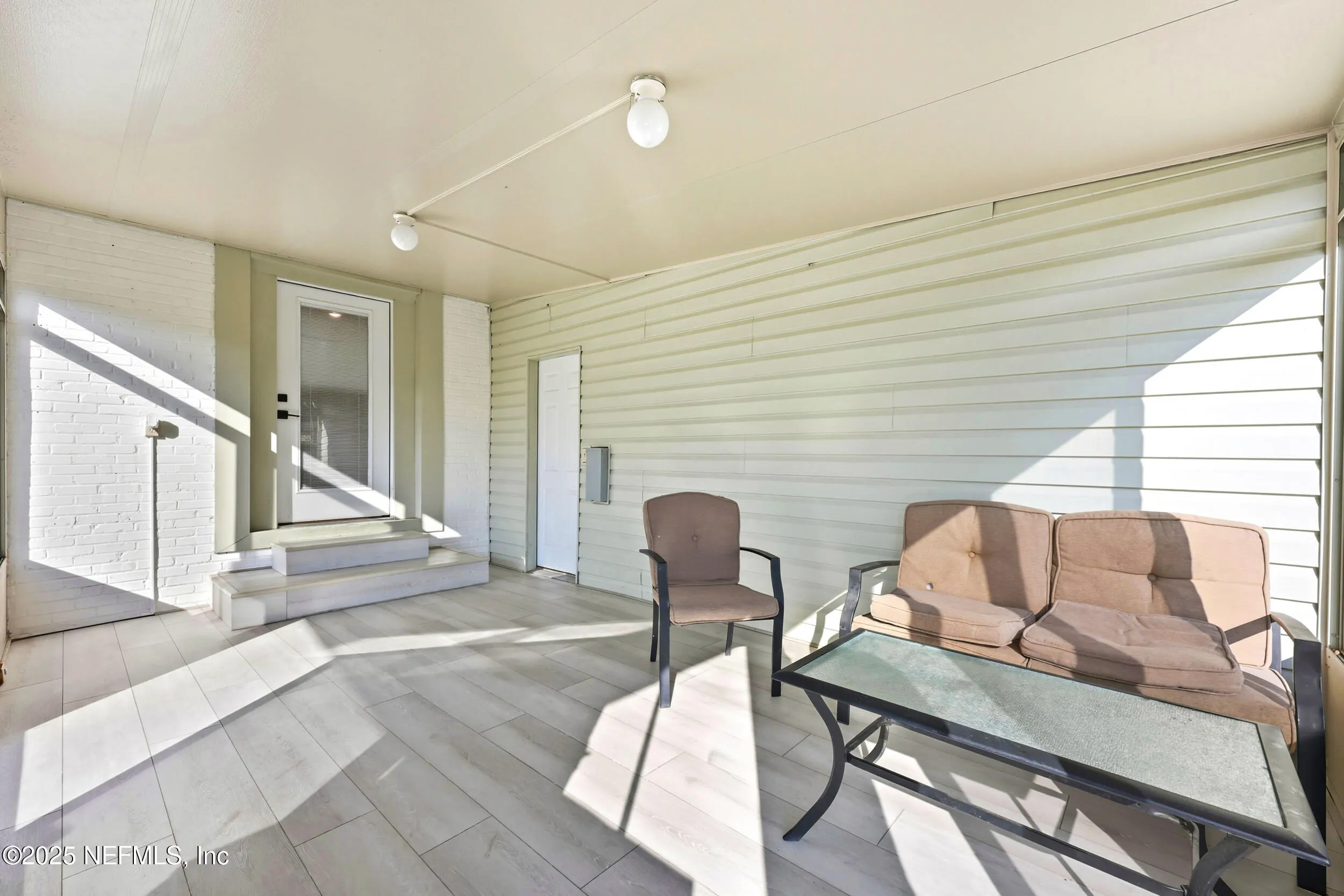 Jacksonville, Florida 32207, United States, 3 Bedrooms Bedrooms, ,1 BathroomBathrooms,Residential,Active,221930