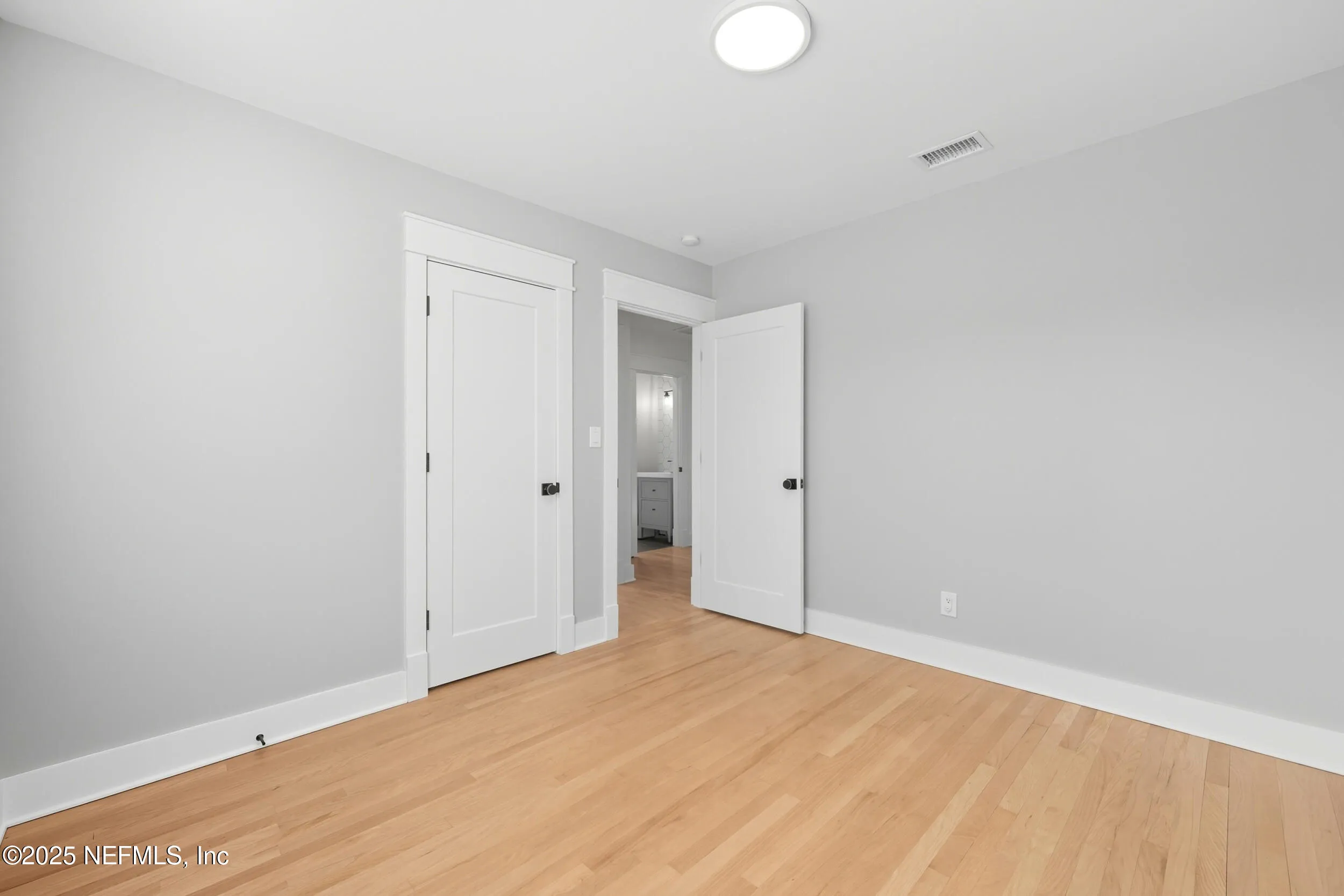 Jacksonville, Florida 32207, United States, 3 Bedrooms Bedrooms, ,1 BathroomBathrooms,Residential,Active,221930