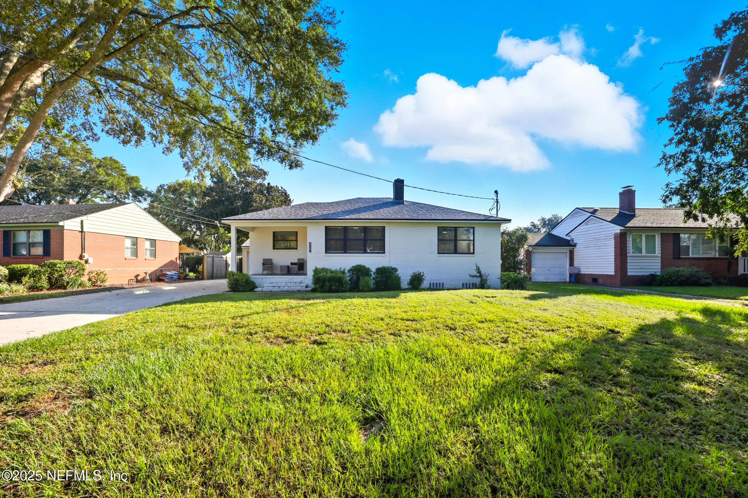 Jacksonville, Florida 32207, United States, 3 Bedrooms Bedrooms, ,1 BathroomBathrooms,Residential,Active,221930