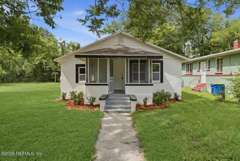 Photo of 1823 W 44TH Street, Jacksonville, FL 32209 (MLS # 2146166)