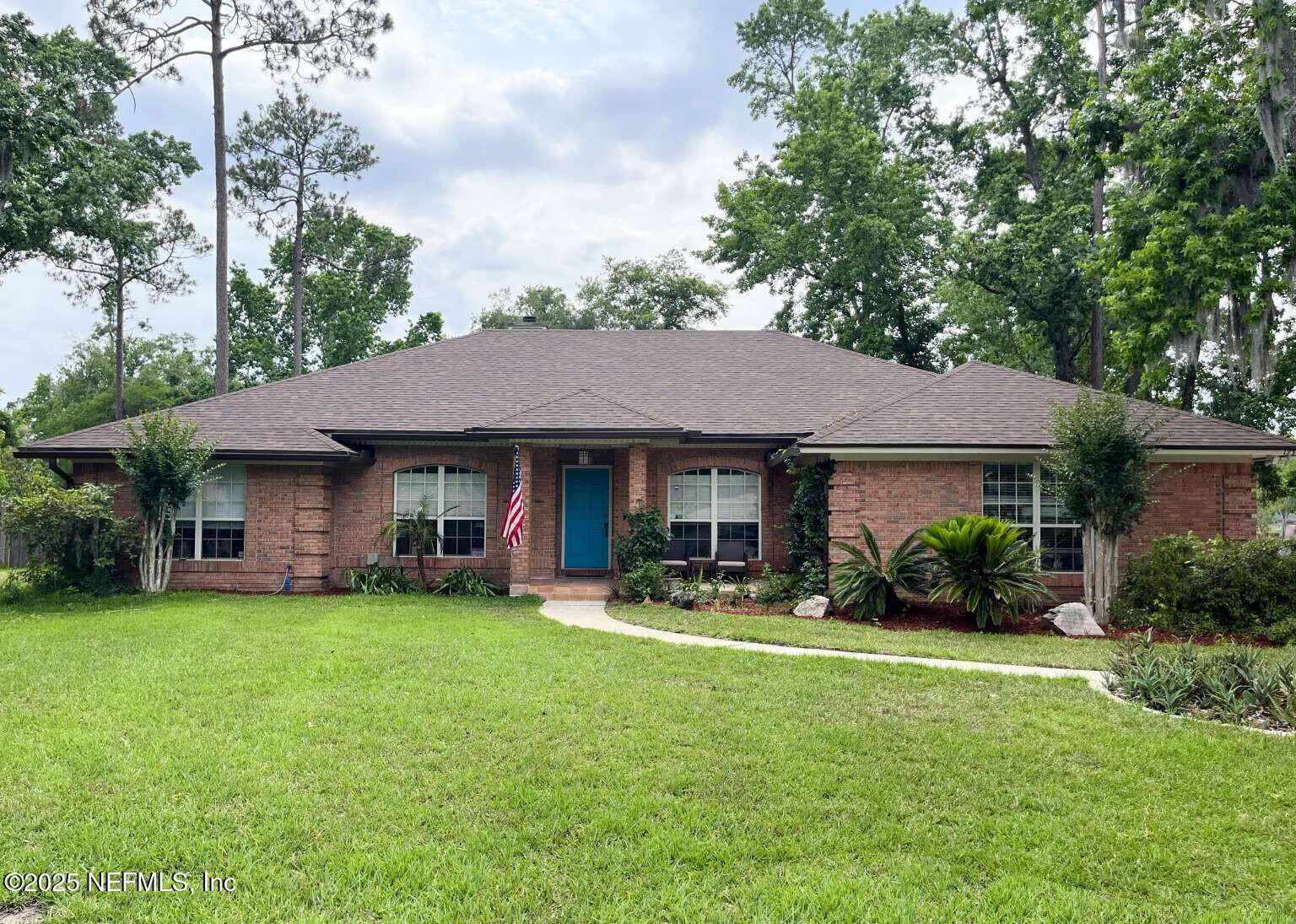 1734 ALPS Court