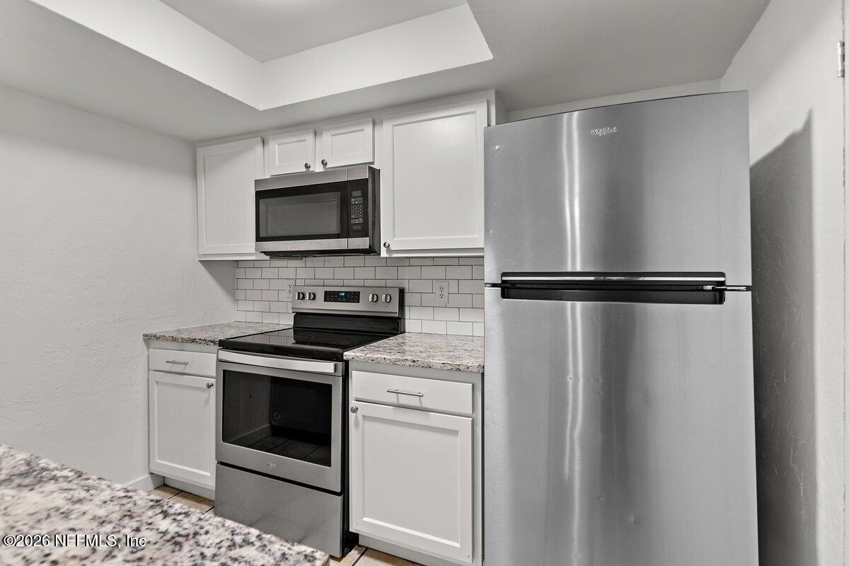 1210 WONDERWOOD Drive