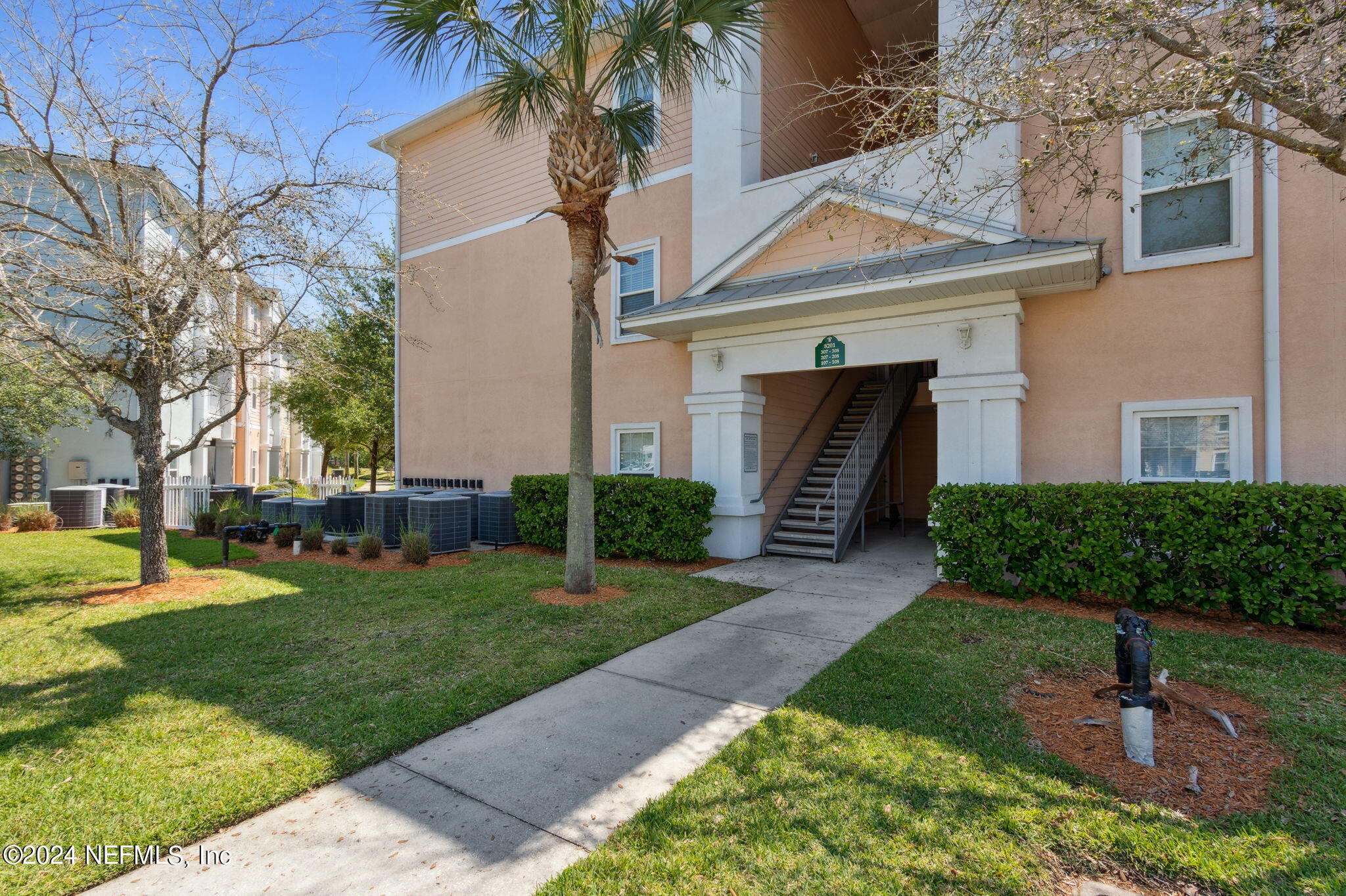 Jacksonville, FL home for sale located at 8201 Green Parrot Road Unit 107, Jacksonville, FL 32256