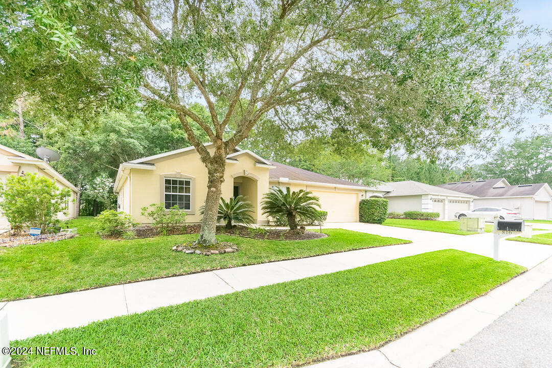 Jacksonville, FL home for sale located at 816 Bonaparte Landing Boulevard, Jacksonville, FL 32218