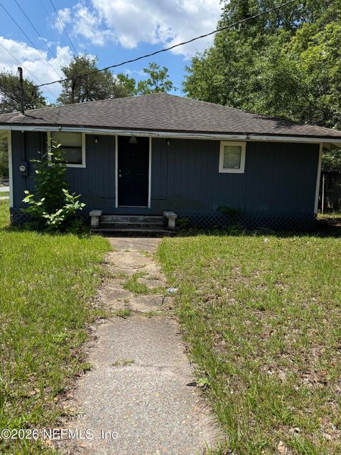 Photo of 3004 W 16TH Street, Jacksonville, FL 32254 (MLS # 2147475)