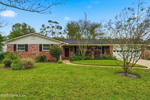 8648 LINCOLNSHIRE Road W Jacksonville FL 32217