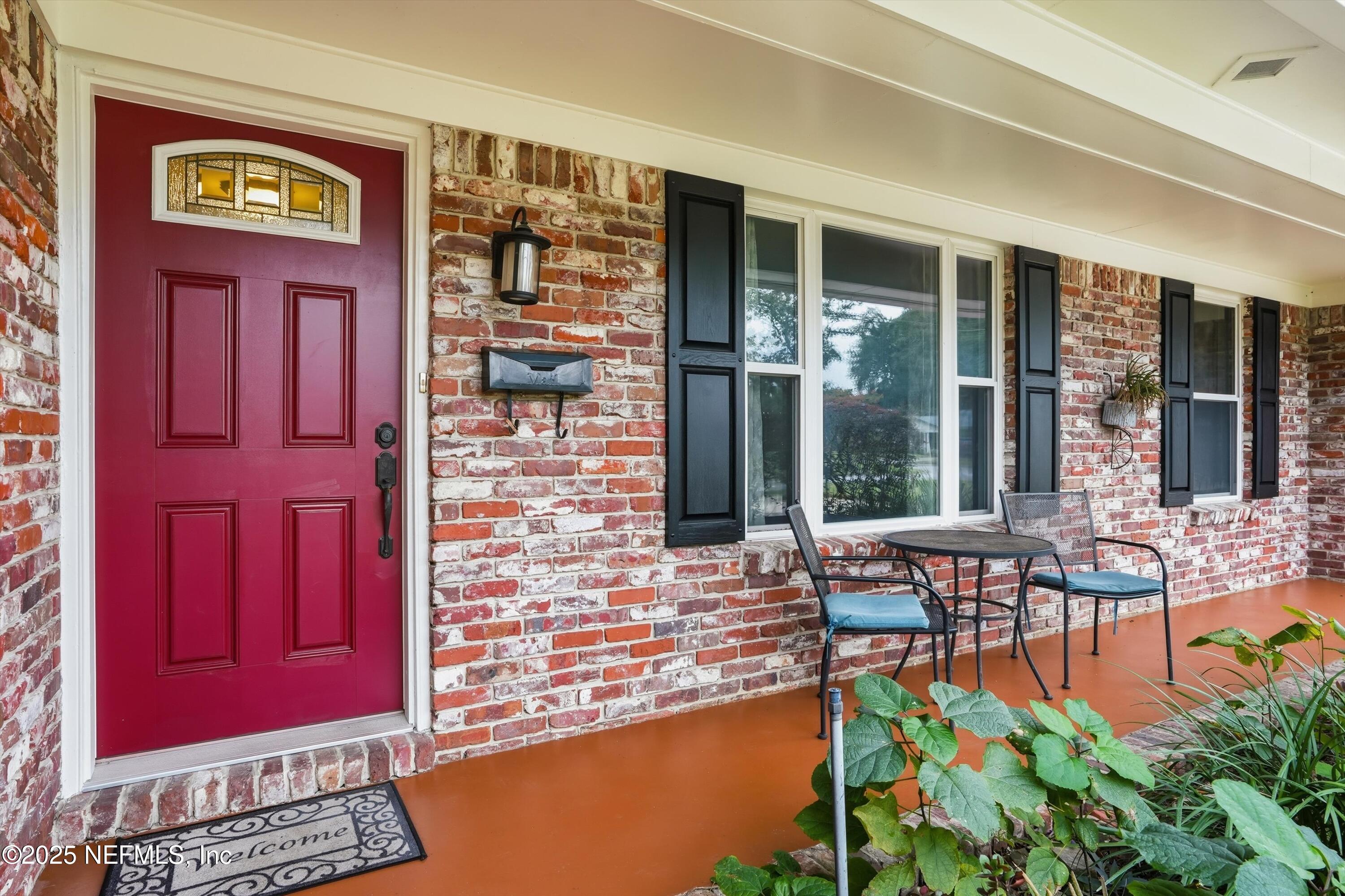 8648 LINCOLNSHIRE Road W