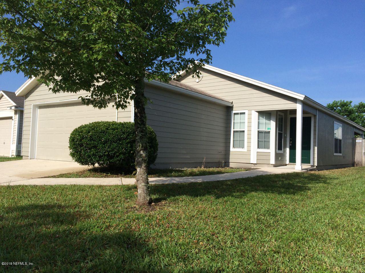 Photo 1 of 14 — 3054 WAVERING Lane, Middleburg, FL 32068