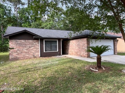 Photo of 1557 SHEARWATER Drive, Jacksonville, FL 32218 (MLS # 2145160)