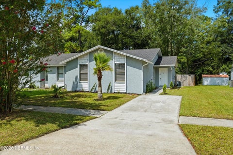 Photo of 2726 HIDDEN VILLAGE Drive, Jacksonville, FL 32216 (MLS # 2156582)