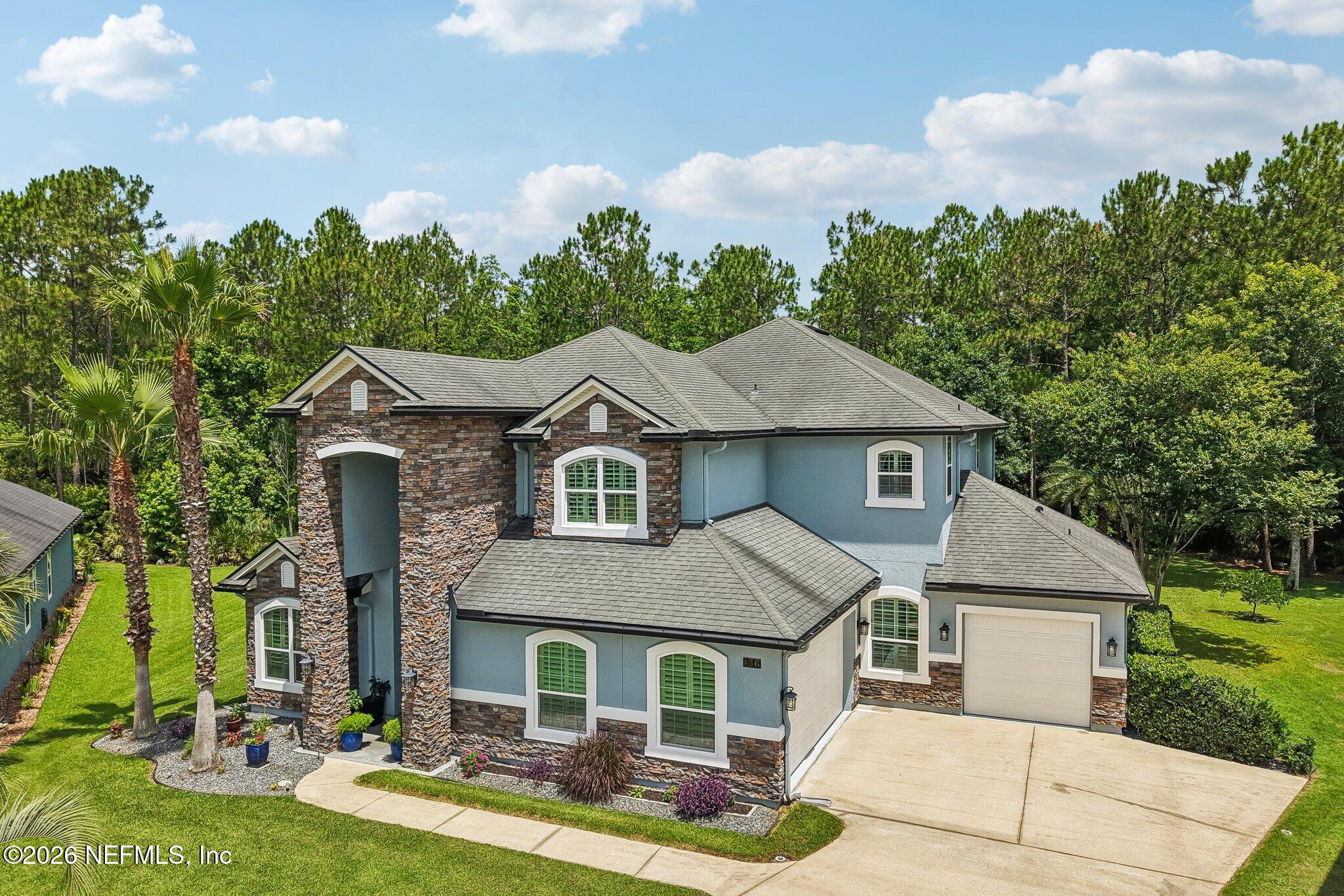 136 DUNDEE Place