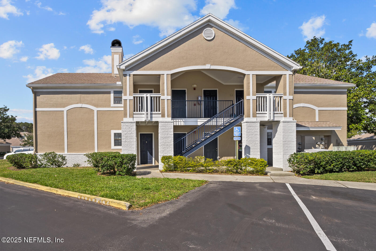 425 TIMBERWALK Court 1112