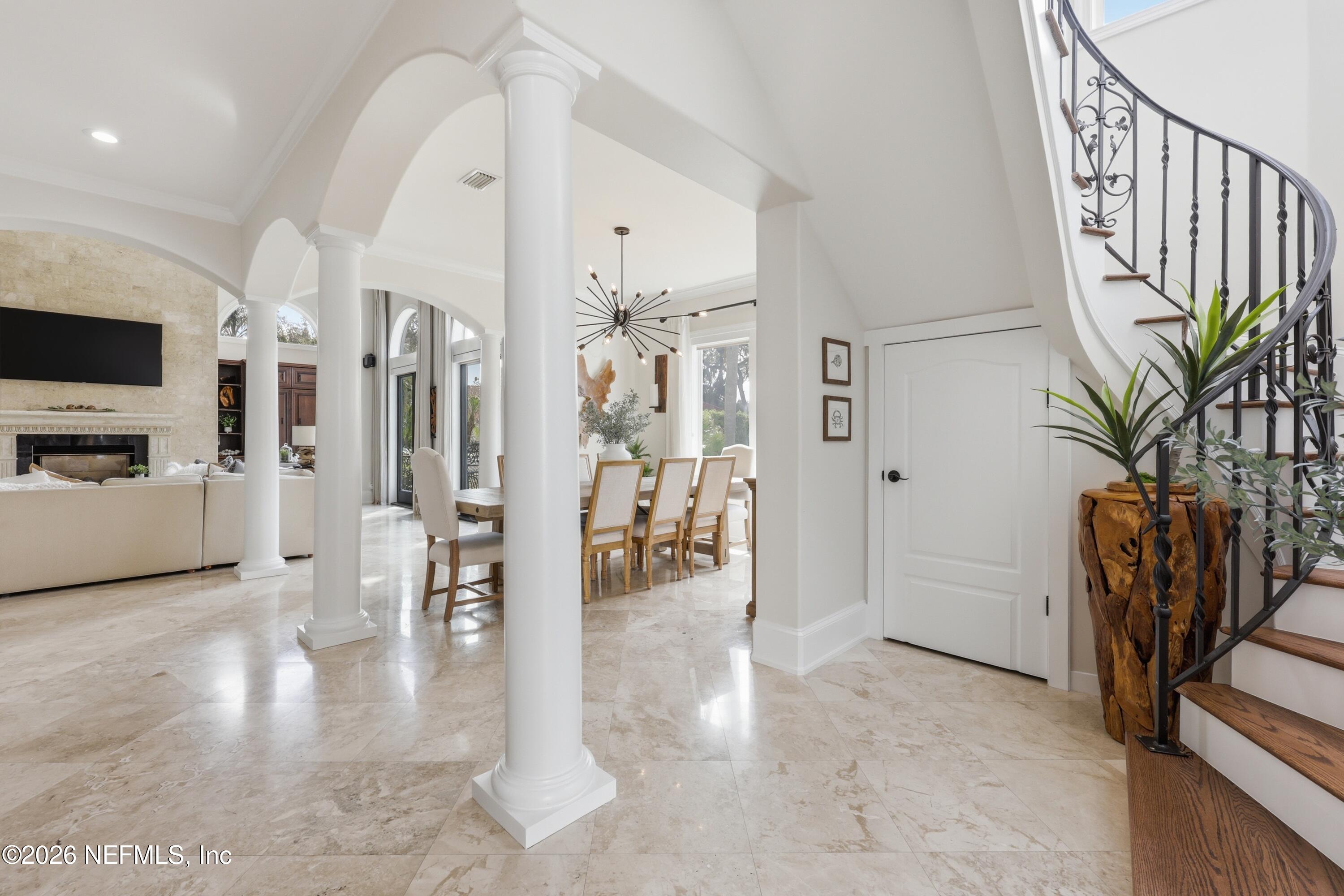 2827 CASA DEL RIO Terrace