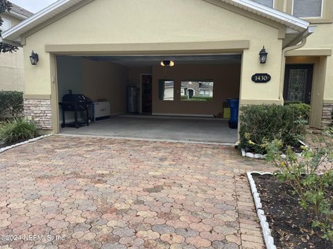 Single Family Residence in Jacksonville FL 1430 DUNNS LAKE Drive 36.jpg