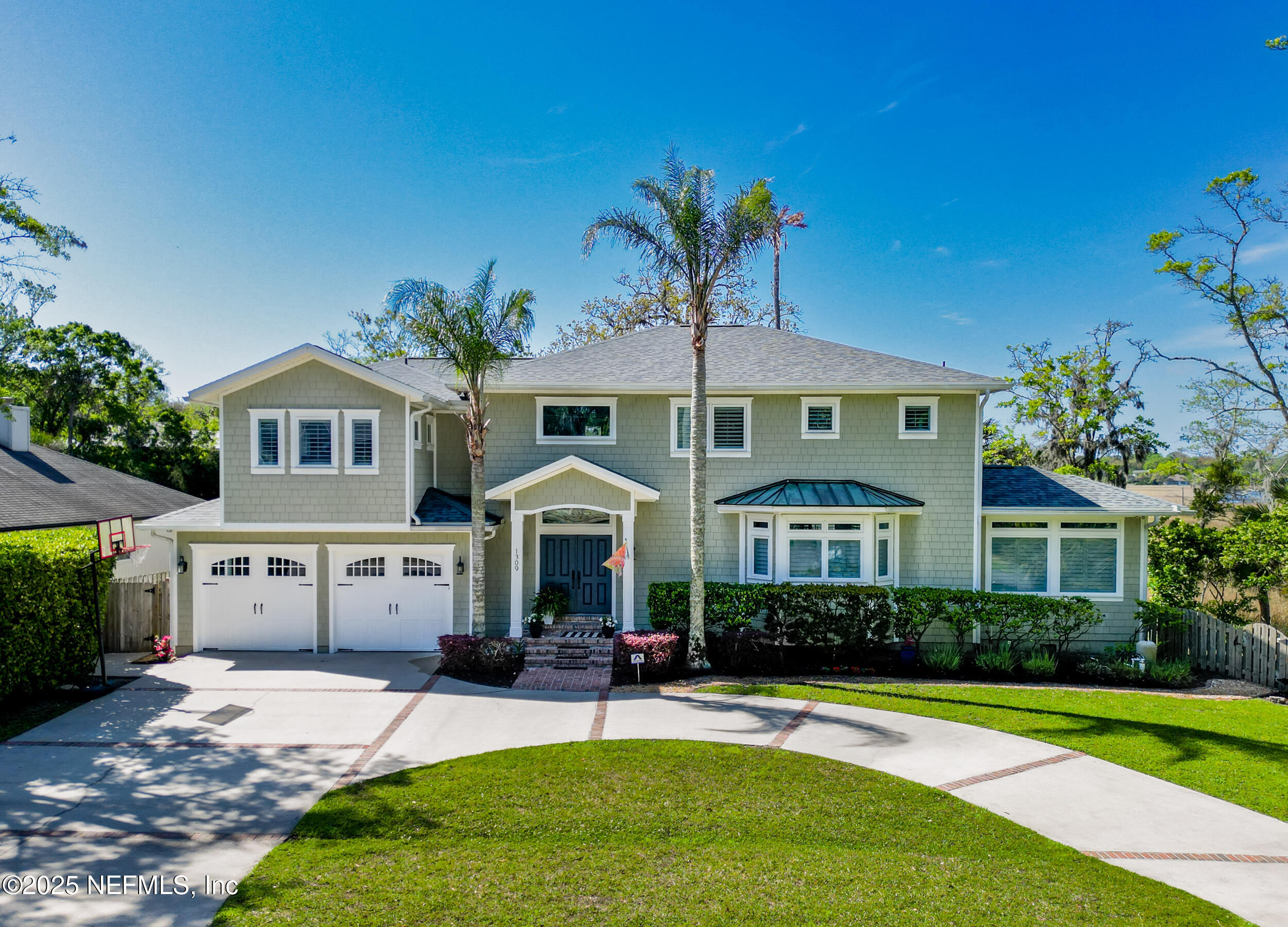 1309 FOREST Avenue