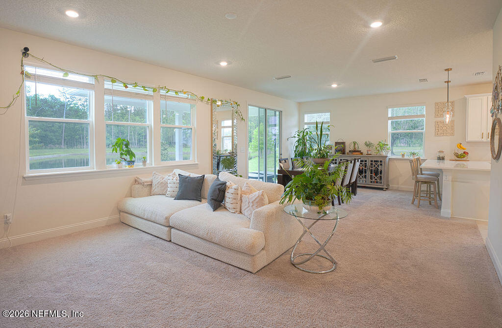 253 BOULDER Lane