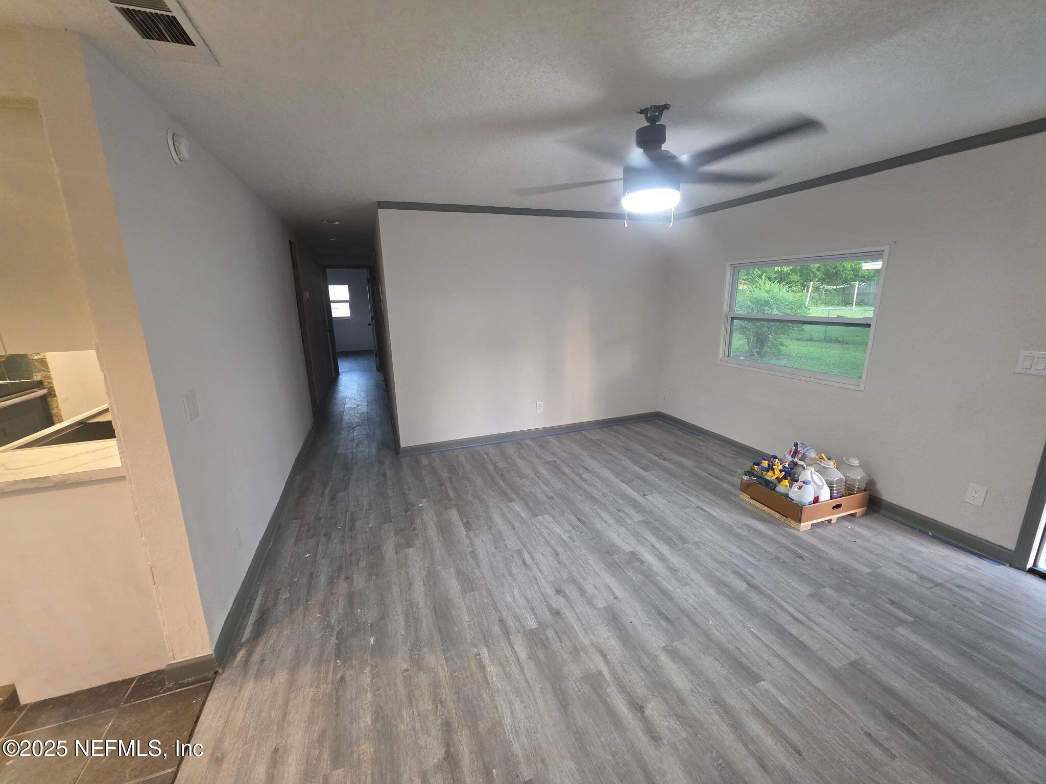 2841 DAFFODIL Circle W