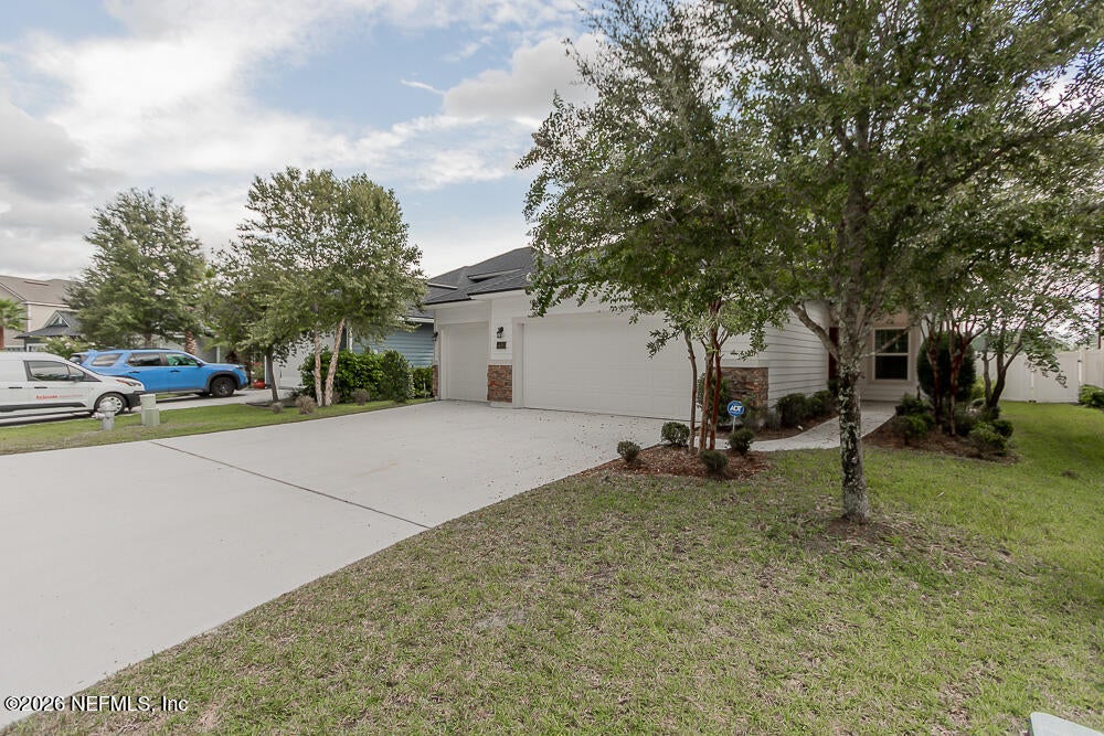 1492 AUTUMN PINES Drive