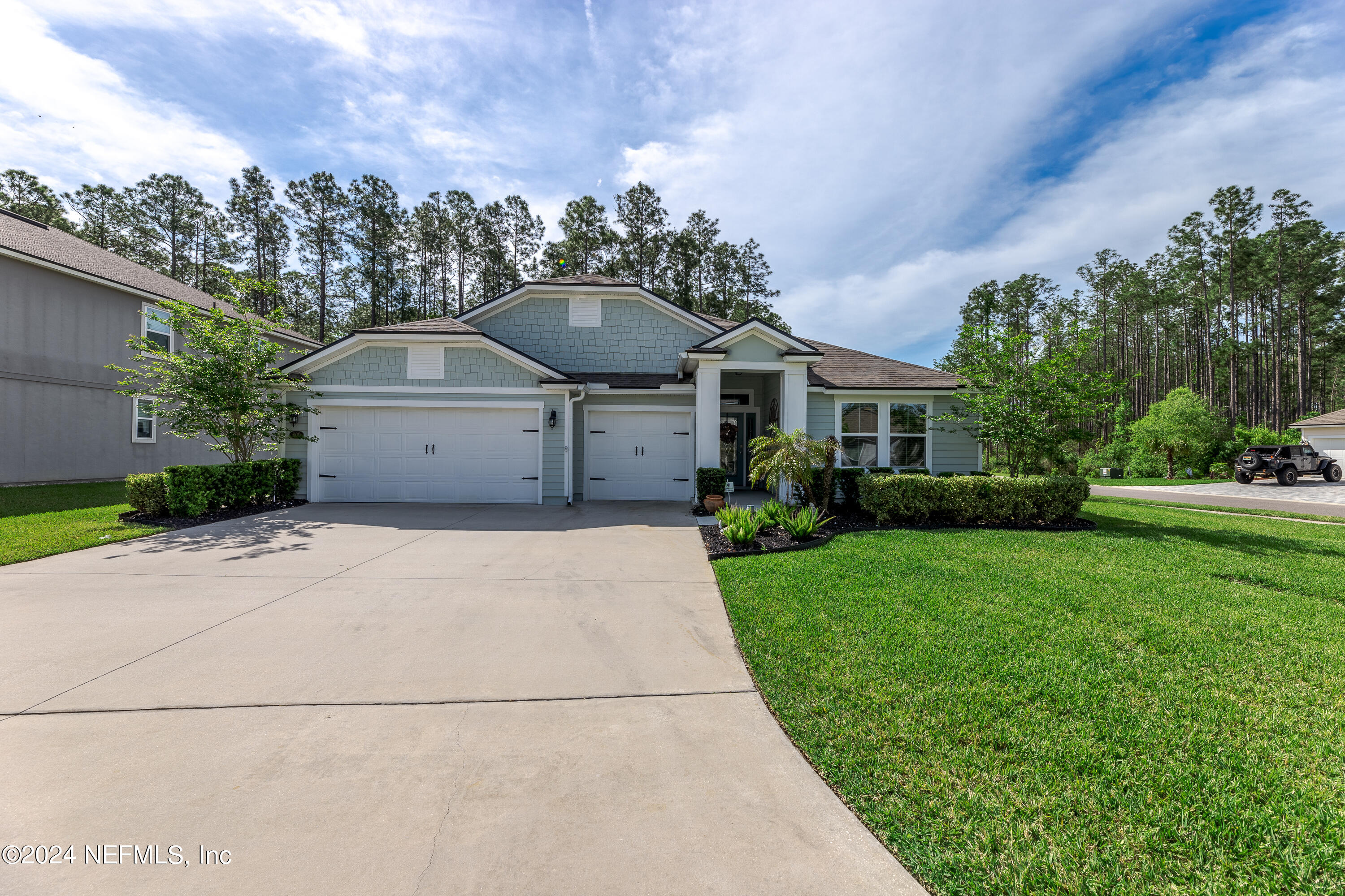 St Johns, FL home for sale located at 600 Melrose Abbey Lane, St Johns, FL 32259