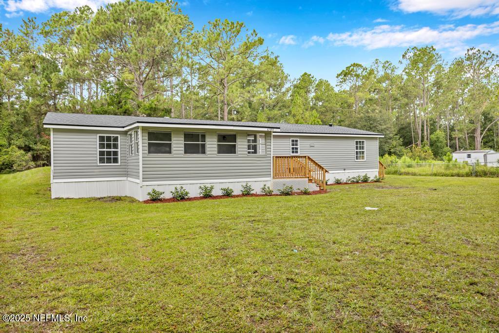 6357 Armstrong Rd-1
