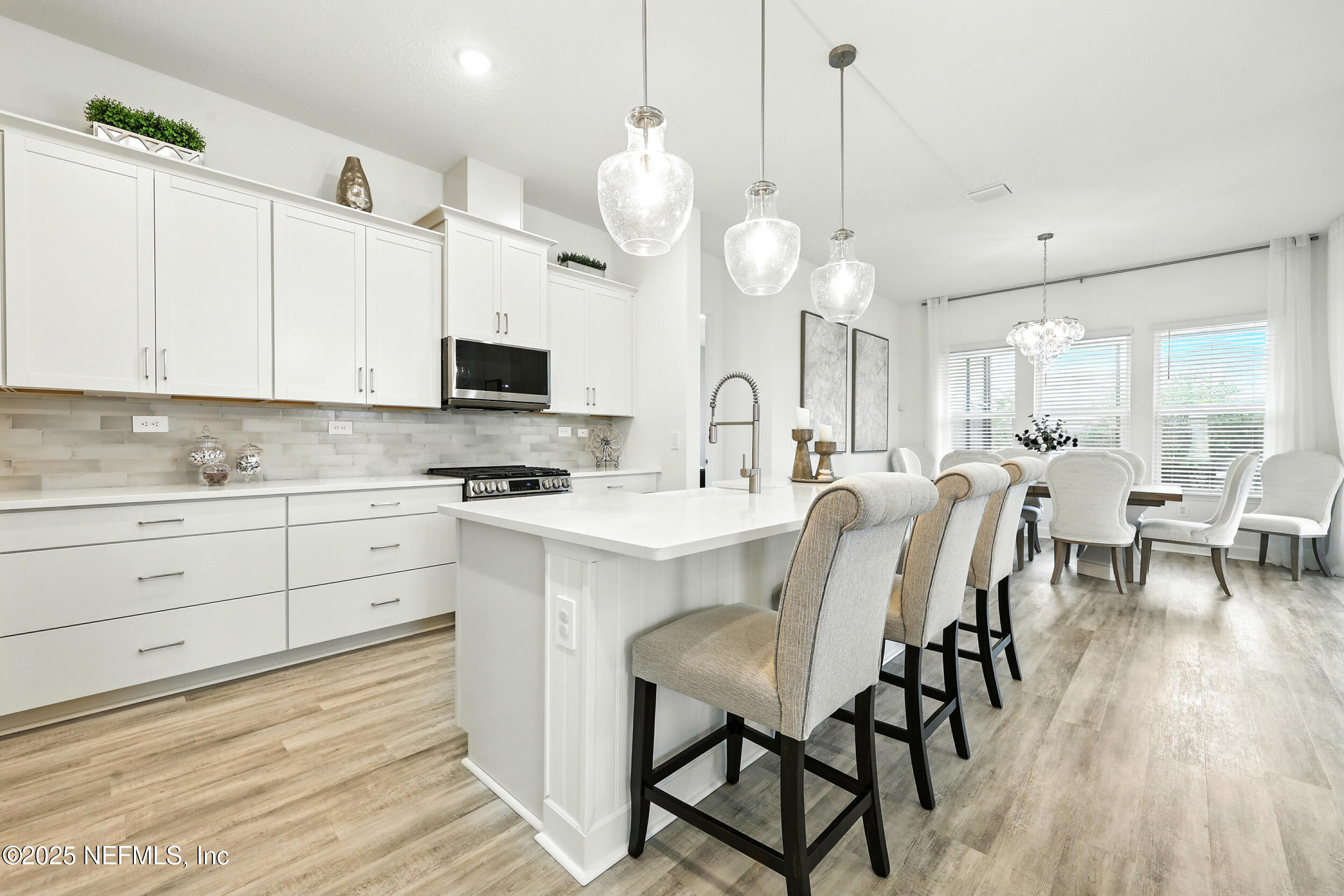 182 AMBERWOOD Drive