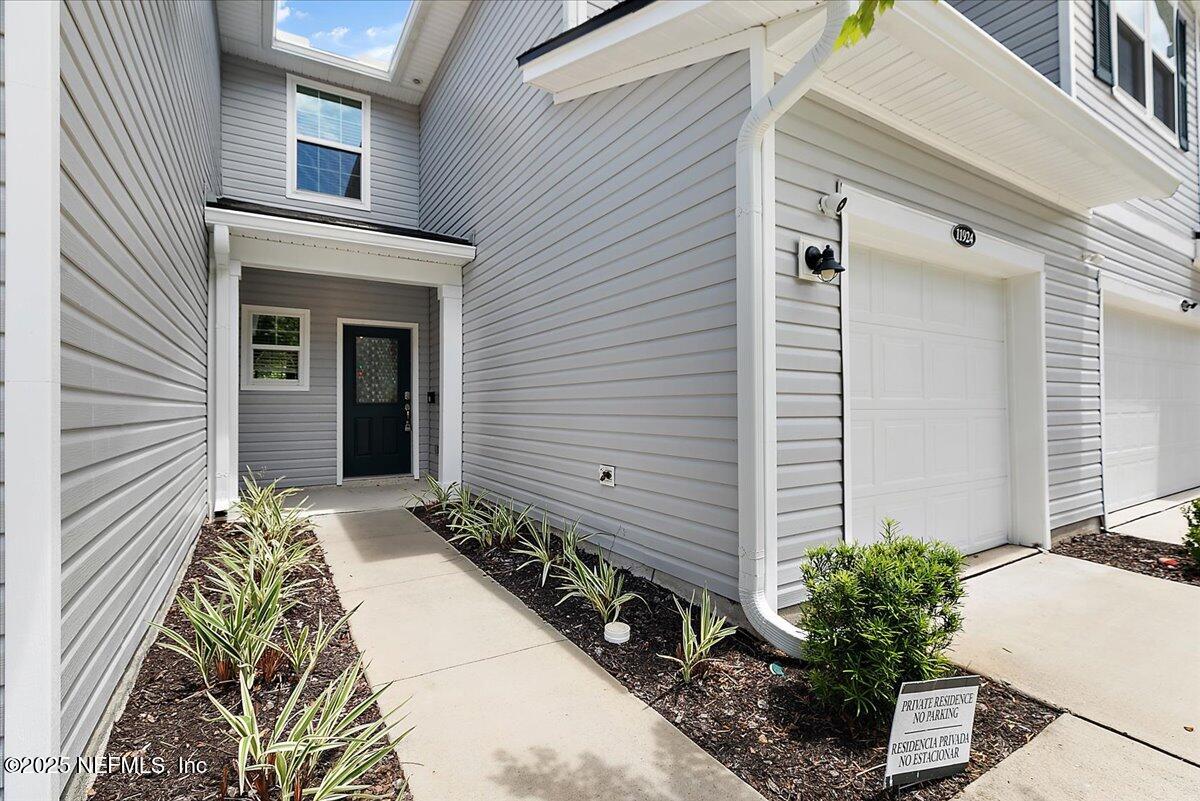 11924 CALVESTA Street