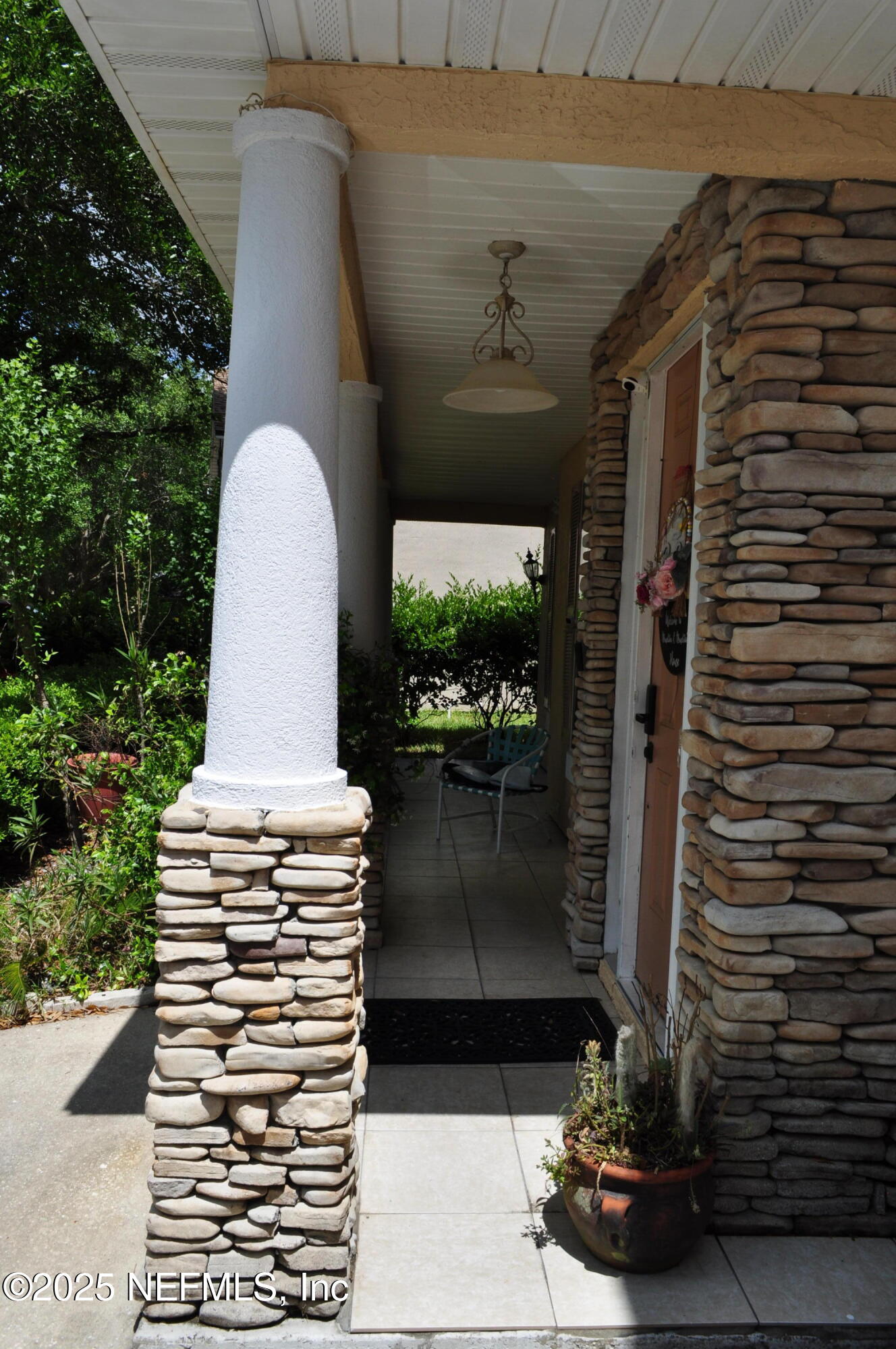687 WAKEVIEW Drive