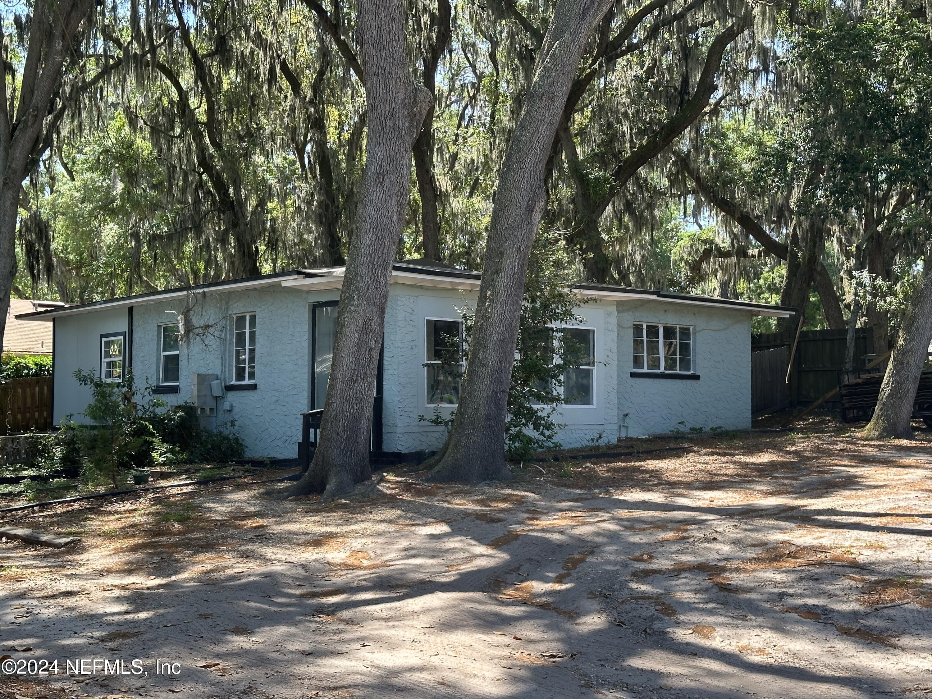 Fernandina Beach, FL home for sale located at 224 N 14th Street, Fernandina Beach, FL 32034