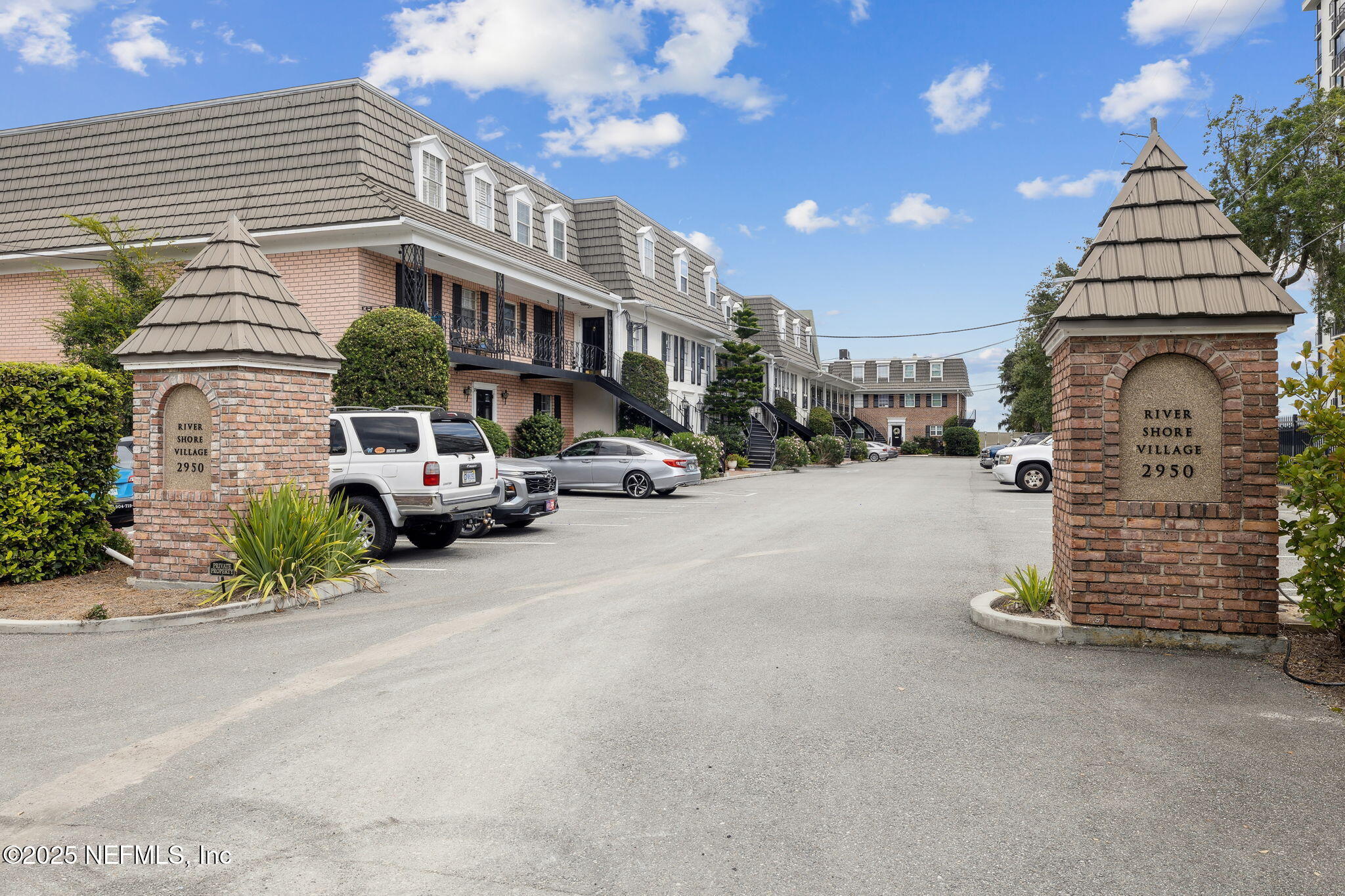 2950 ST JOHNS Avenue 10