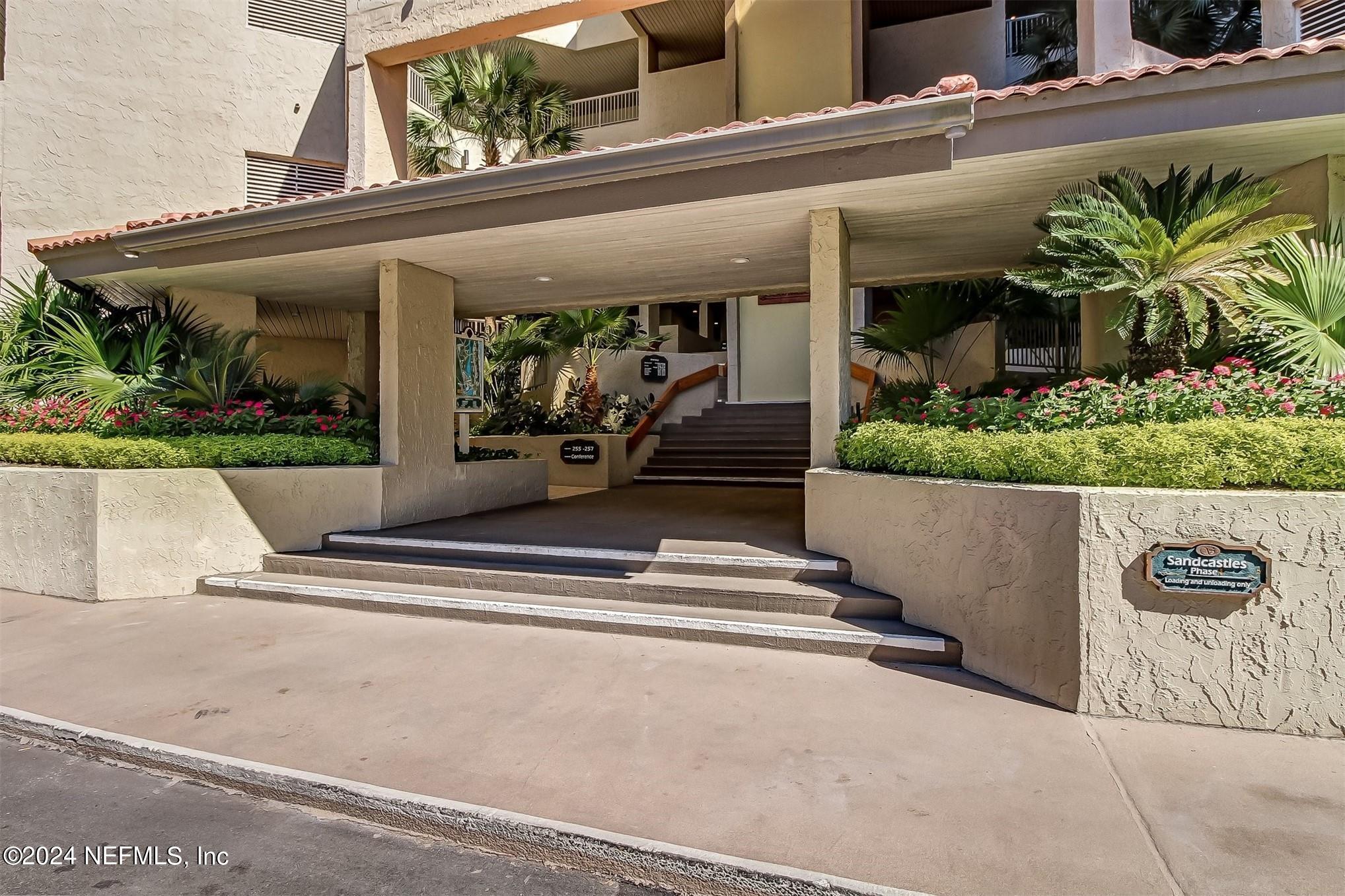 279 SANDCASTLES Court