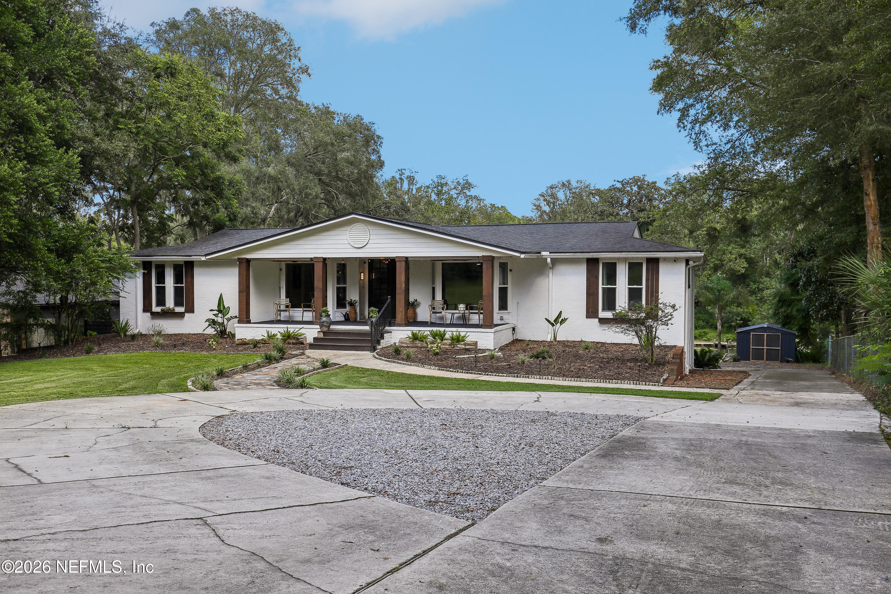 697 ARTHUR MOORE Drive