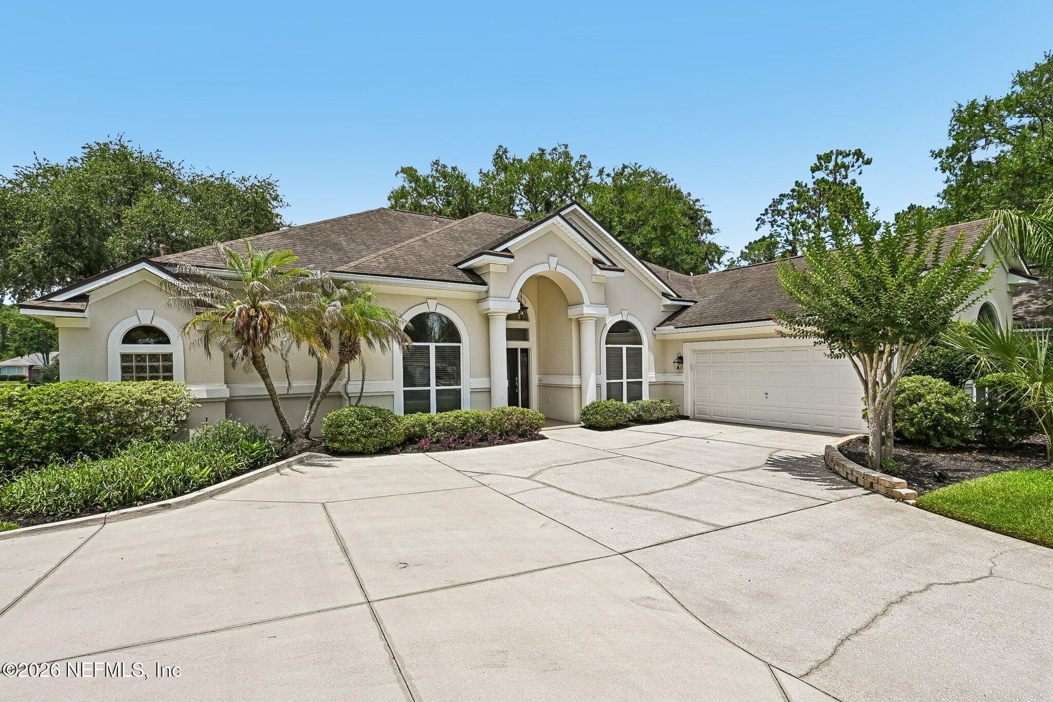 1452 COURSE VIEW Drive