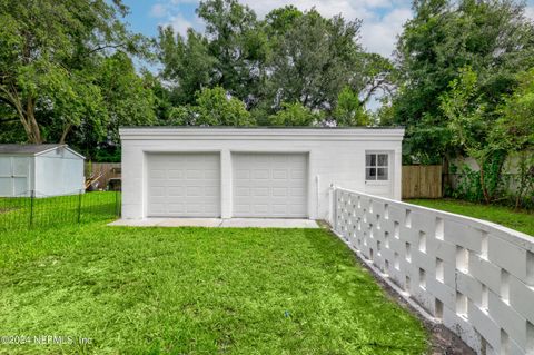 A home in Jacksonville