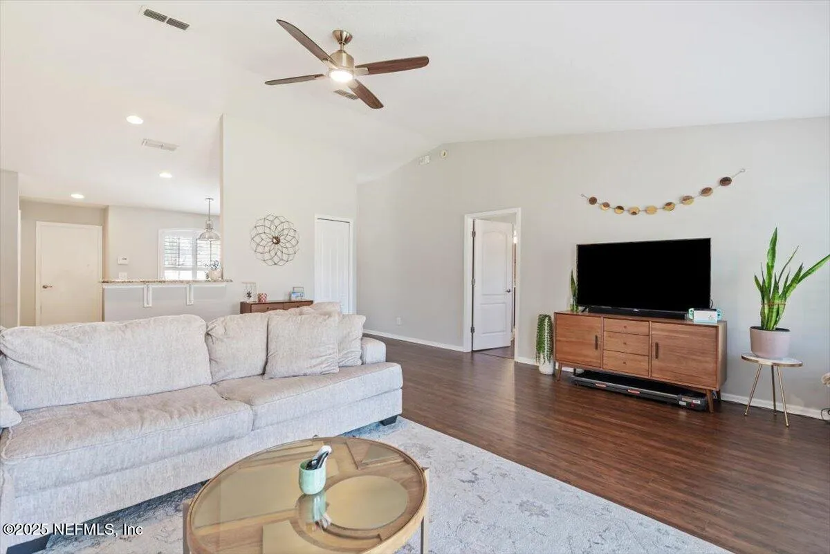 Jacksonville, Florida 32224, United States, 3 Bedrooms Bedrooms, ,2 BathroomsBathrooms,Residential,Pending,5831