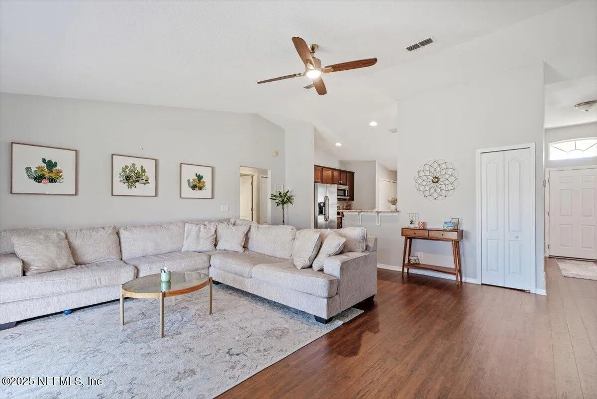 Jacksonville, Florida 32224, United States, 3 Bedrooms Bedrooms, ,2 BathroomsBathrooms,Residential,Pending,5831