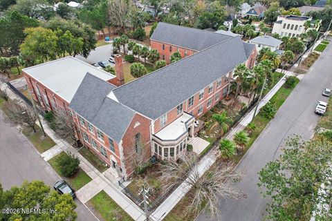 1951 N MARKET Street 9 Jacksonville FL 32206