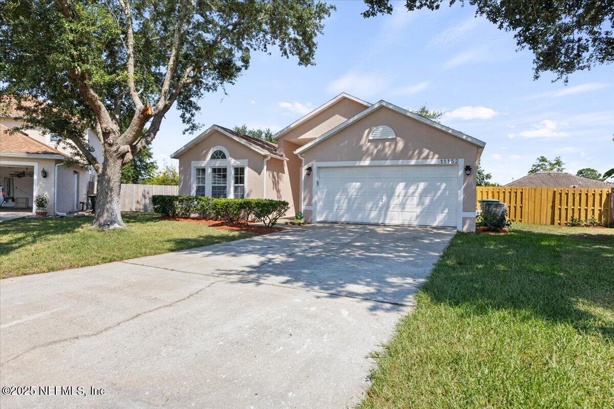 11152 TIVERTON Court