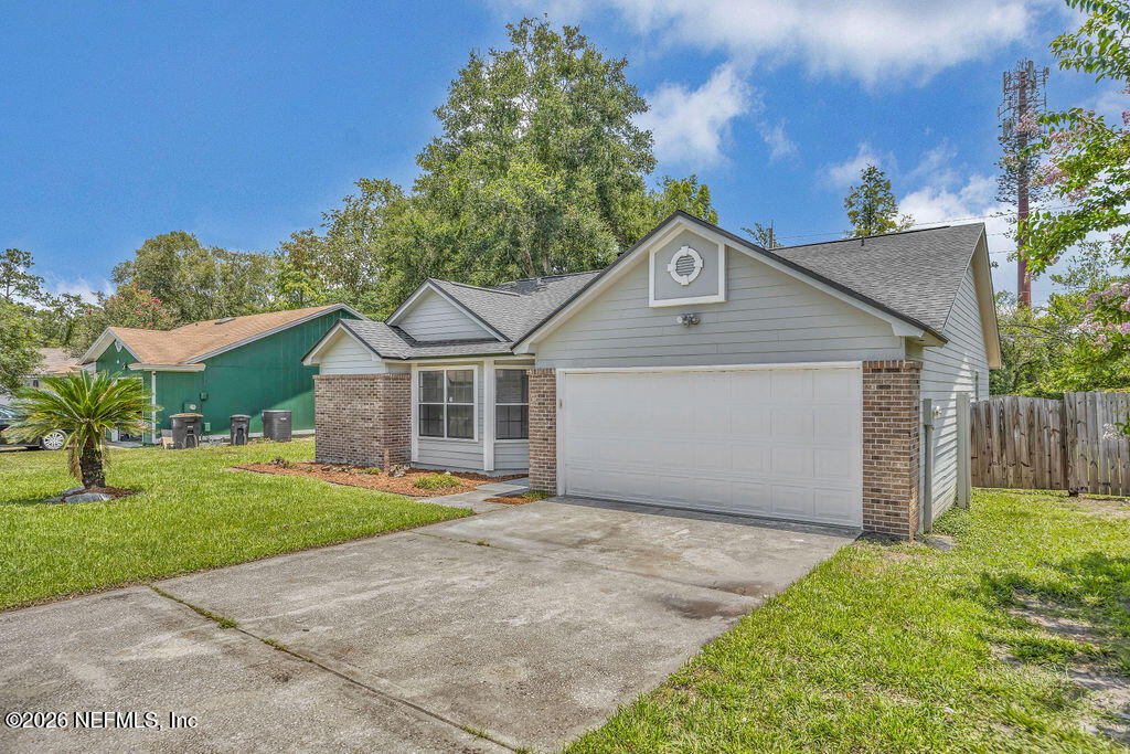 3861 WINTER BERRY Road E