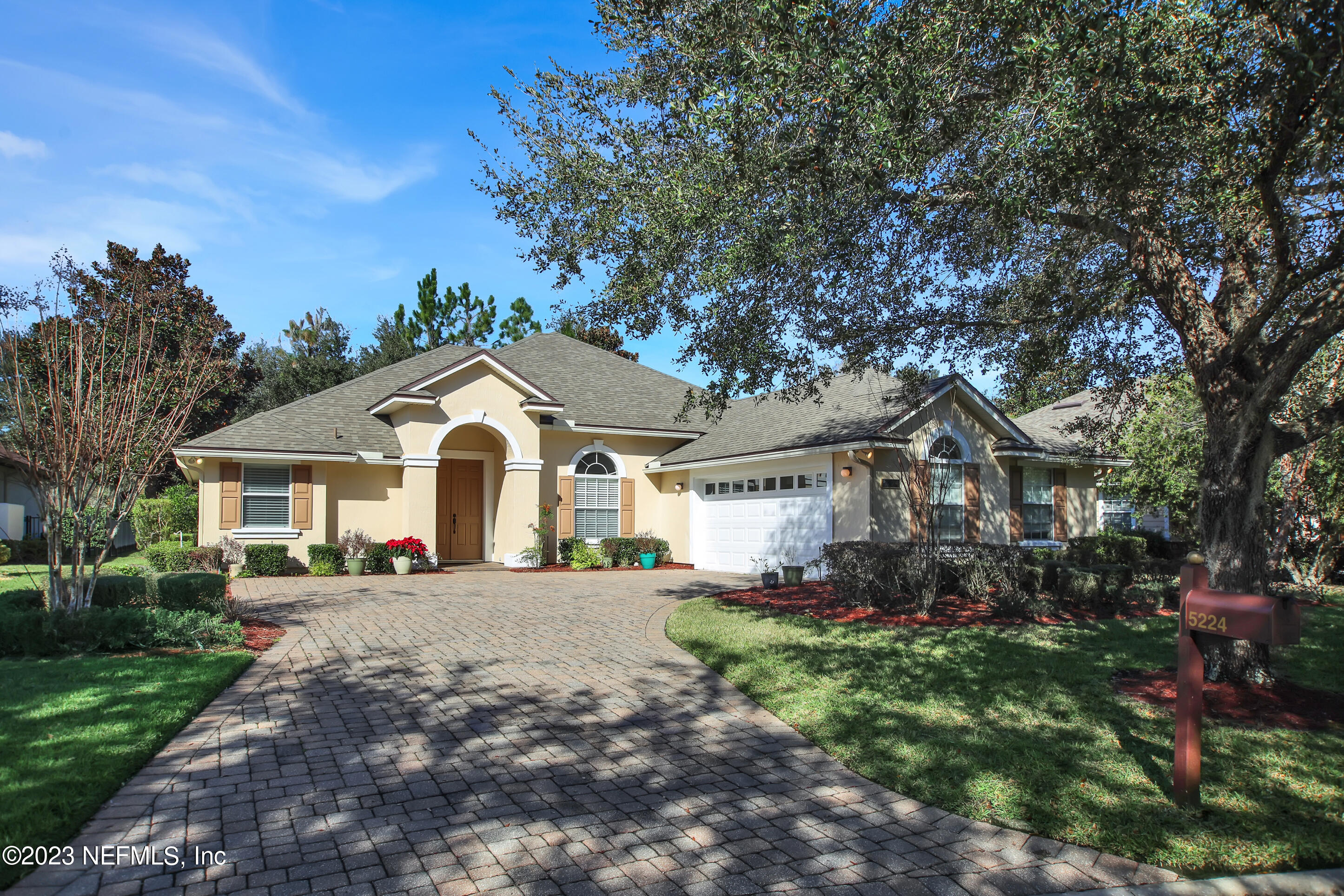 St Augustine, FL home for sale located at 5224 Comfort Court, St Augustine, FL 32092