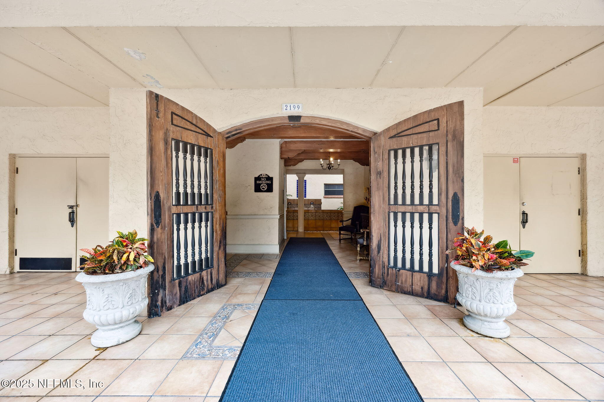 2199 ASTOR Street 302